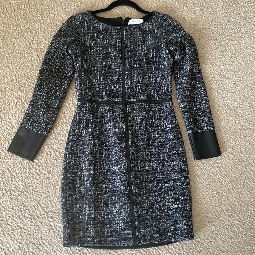 Bailey /44 dress,size small, color black and white